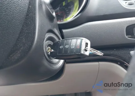 2020 Kia Sedona L из США, поврежденный, VIN KNDMA5C17L6595852